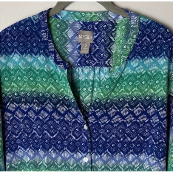 Chico's Blouse Size 2 (Large, 12) Top Shirt 3/4 Roll-Tab Sleeves V-Neck Button - Picture 3 of 7